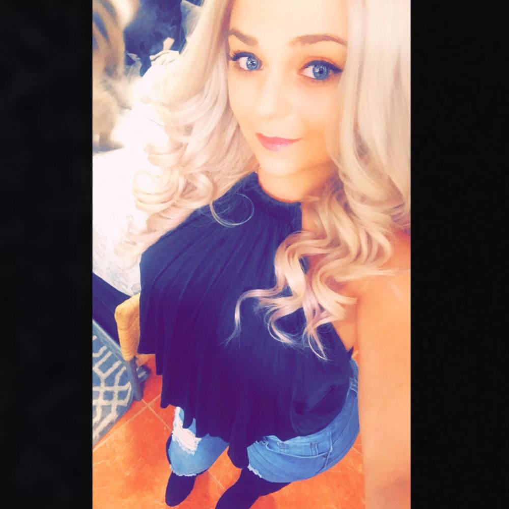 Meet your Posher, Sabrina
